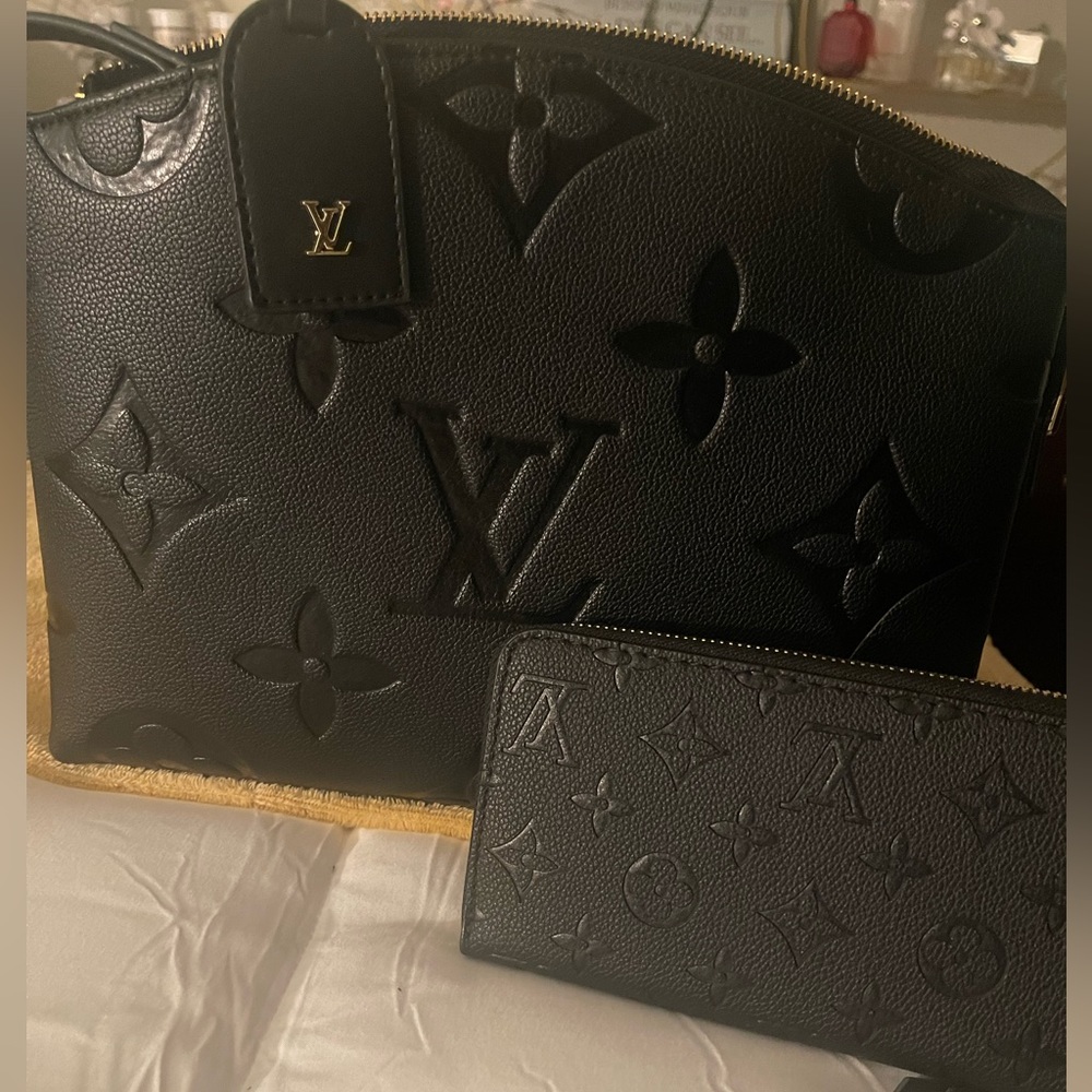 LV faux handbag/crossbody and wallet.